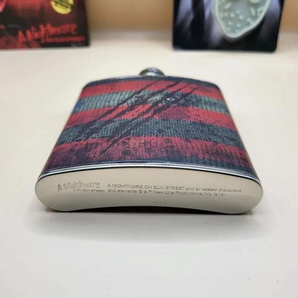 NEW Nighmare on Elm Street Freddy Krueger Flask Freddy Vs Jason Cookie Cutters - Picture 4 of 4